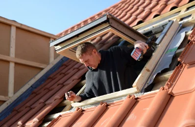 Pose de fenêtres de toit Velux à Brandeville